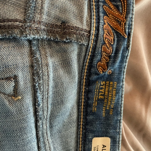 Mavi Low-Rise Straight Alma stonewashed crop jeans - Picture 6 of 8